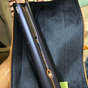 Dyson Corrale styler straightener.